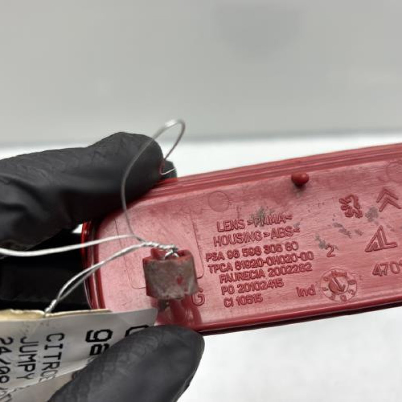 Catadioptre arriere gauche CITROEN JUMPY 2 Photo n°5