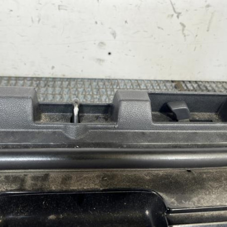 Hayon inferieur PEUGEOT 3008 1