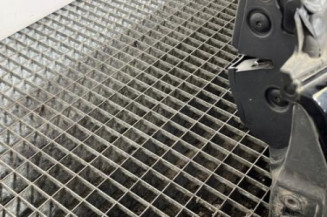 Hayon inferieur PEUGEOT 3008 1