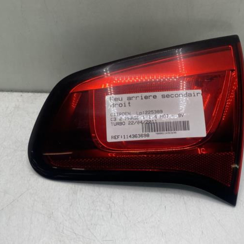 Feu arriere secondaire droit (feux) CITROEN C3 2 Photo n°1