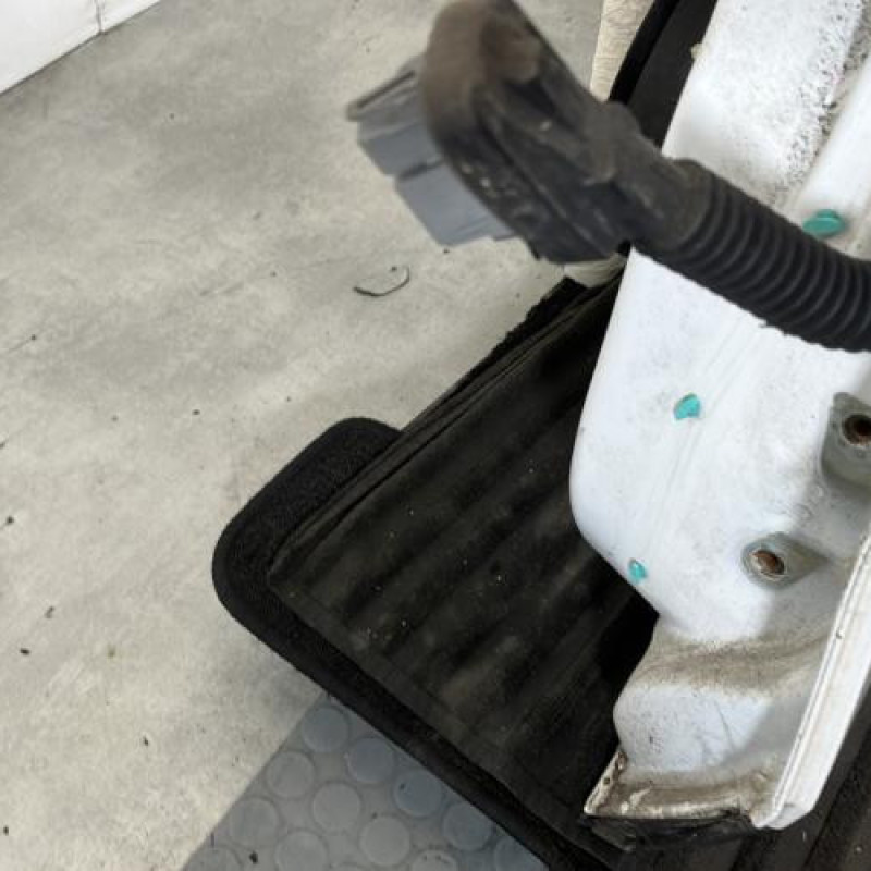 Porte arriere gauche OPEL MOKKA 1 Photo n°4