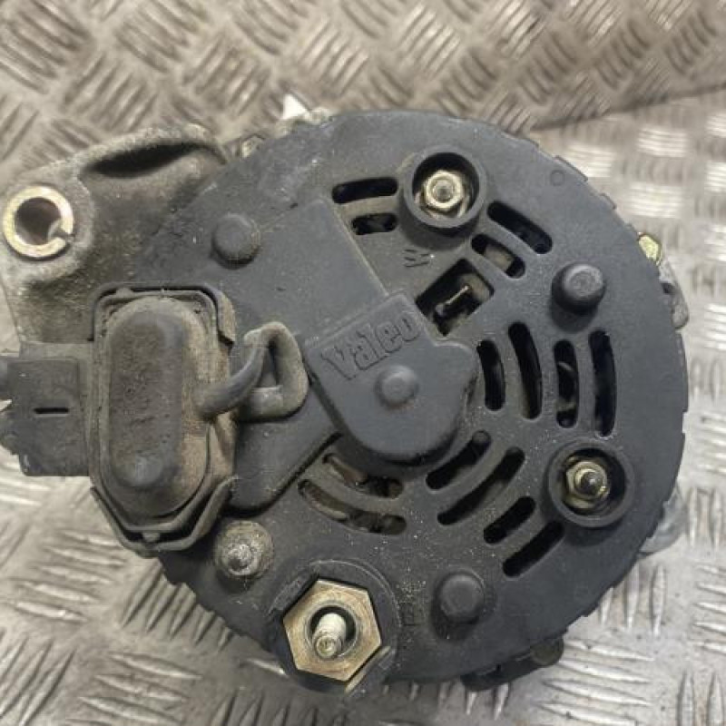 Alternateur RENAULT CLIO 1 Photo n°2