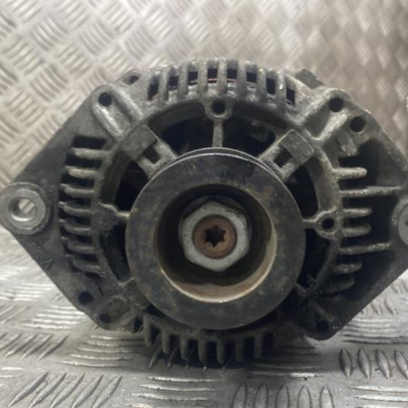 Alternateur RENAULT CLIO 1 Photo n°4