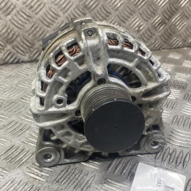 Alternateur NISSAN QASHQAI 2 Photo n°1