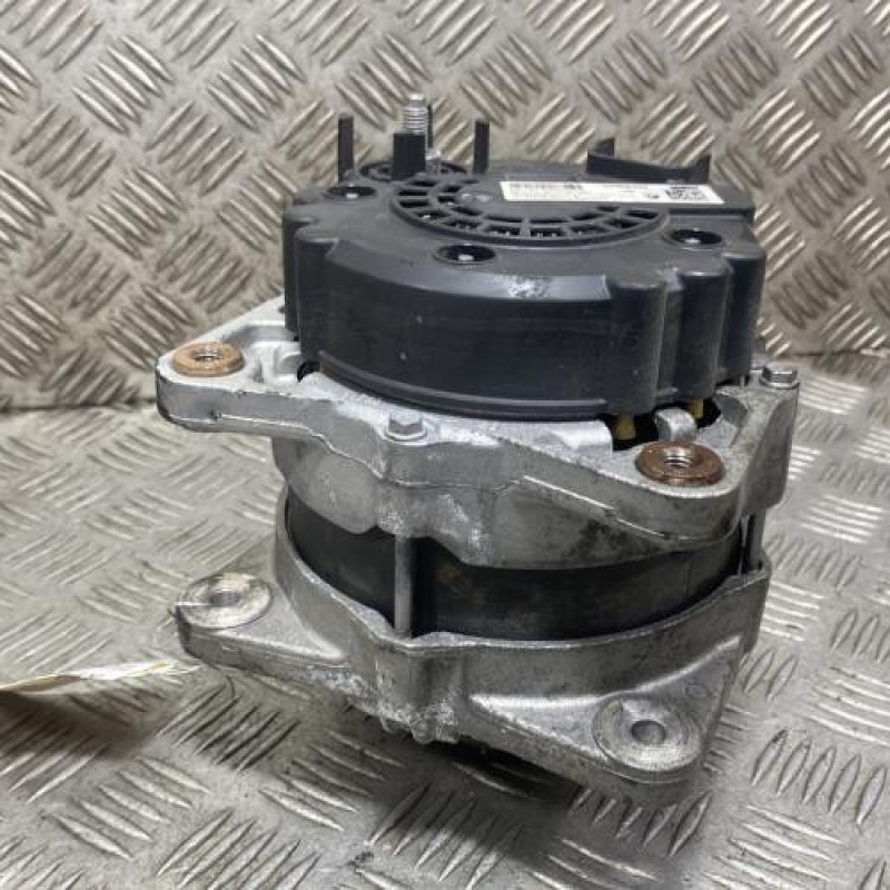 Alternateur RENAULT MASTER 3 Photo n°1