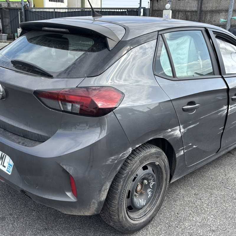 OPEL CORSA F PHASE 1 1.2i - 12V Photo n°3