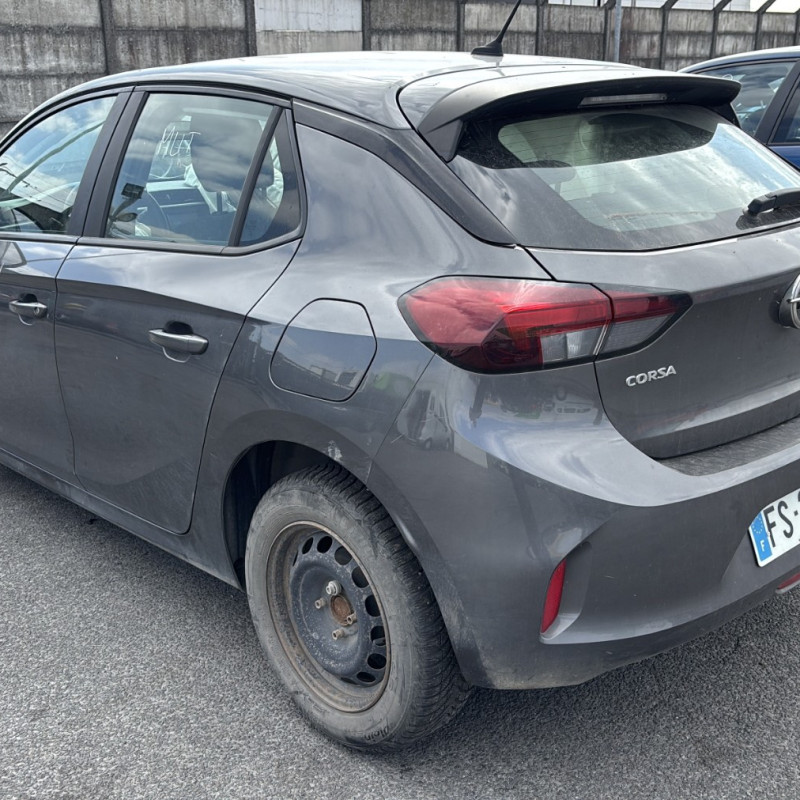 OPEL CORSA F PHASE 1 1.2i - 12V Photo n°4