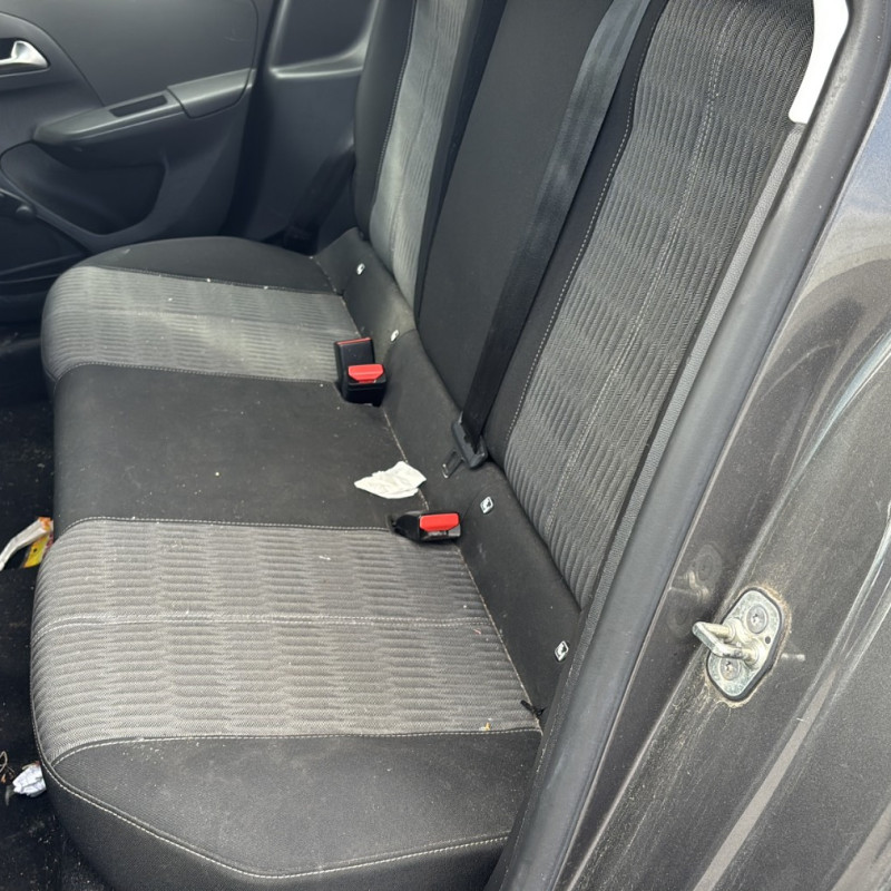 OPEL CORSA F PHASE 1 1.2i - 12V Photo n°12