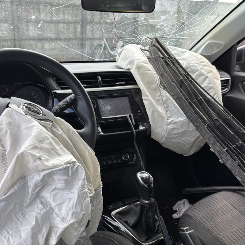 OPEL CORSA F PHASE 1 1.2i - 12V Photo n°14