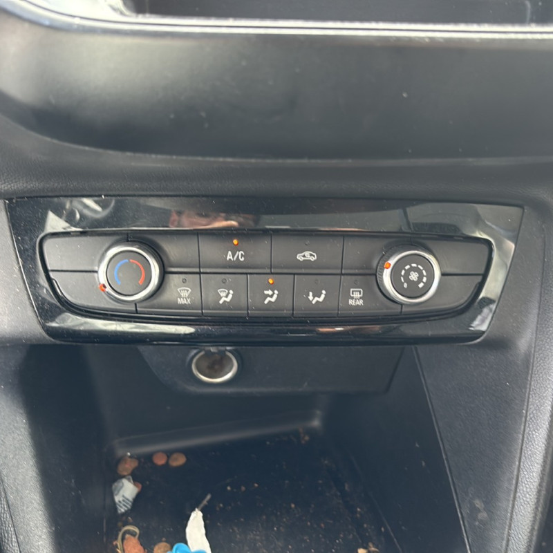 OPEL CORSA F PHASE 1 1.2i - 12V Photo n°16