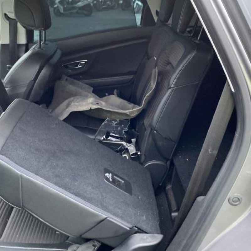 Compresseur clim RENAULT SCENIC 4 Photo n°16