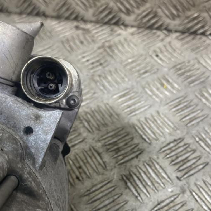 Compresseur clim BMW SERIE 2 F45 ACTIVE Photo n°2