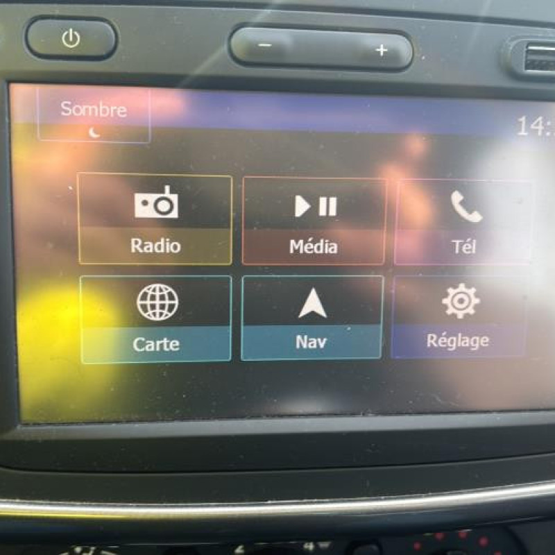 Compresseur clim DACIA SANDERO 2 Photo n°16