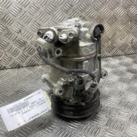 Compresseur clim RENAULT KADJAR Photo n°1