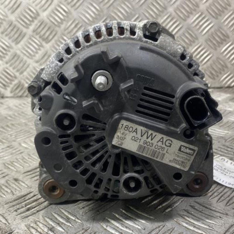 Alternateur VOLKSWAGEN PASSAT 5 Photo n°3