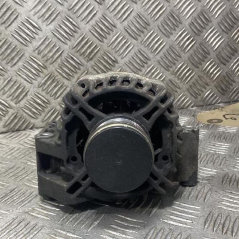 Alternateur FIAT GRANDE PUNTO Photo n°1