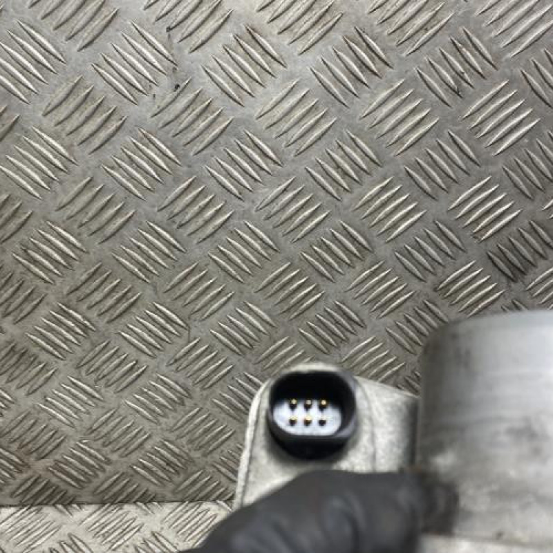 Boitier papillon RENAULT SCENIC 2 Photo n°2