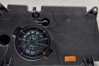 Caisson de basses MERCEDES CLASSE A 176