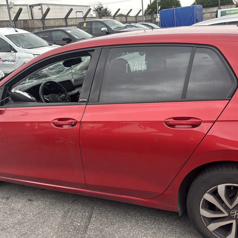 VOLKSWAGEN GOLF 8 PHASE 1 1.0 TSI - 12V TURBO Photo n°16