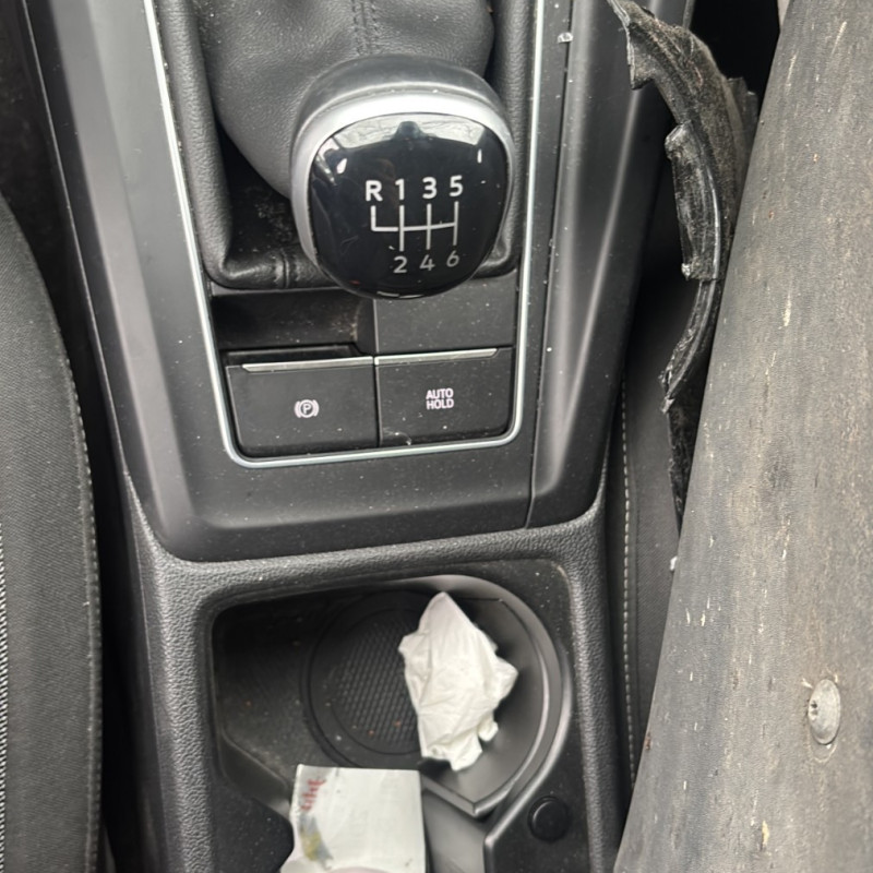 VOLKSWAGEN GOLF 8 PHASE 1 1.0 TSI - 12V TURBO Photo n°29