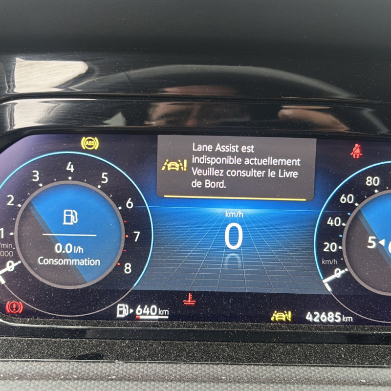 VOLKSWAGEN GOLF 8 PHASE 1 1.0 TSI - 12V TURBO Photo n°30