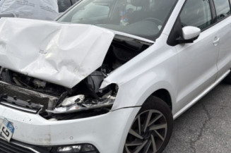 VOLKSWAGEN POLO 5 PHASE 2 1.2 TSI - 16V TURBO Photo n°1