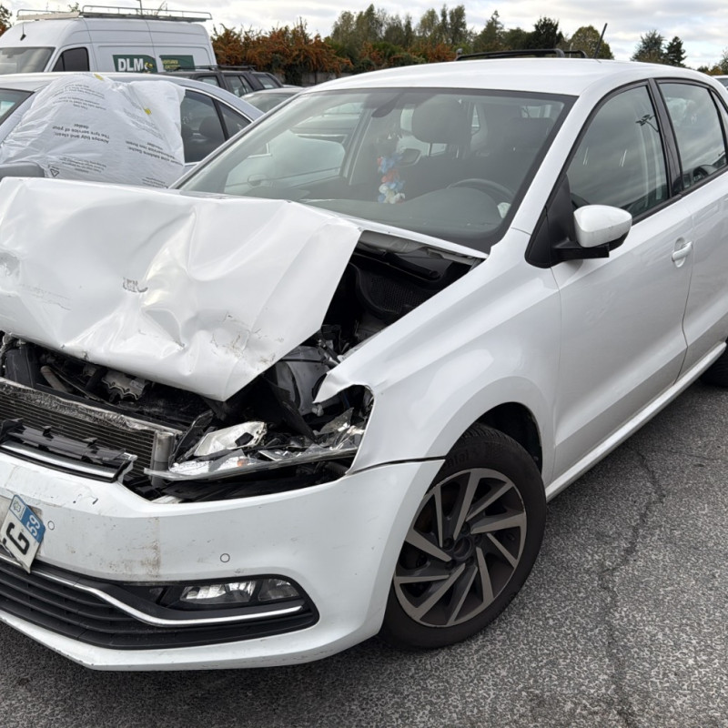 VOLKSWAGEN POLO 5 PHASE 2 1.2 TSI - 16V TURBO Photo n°1