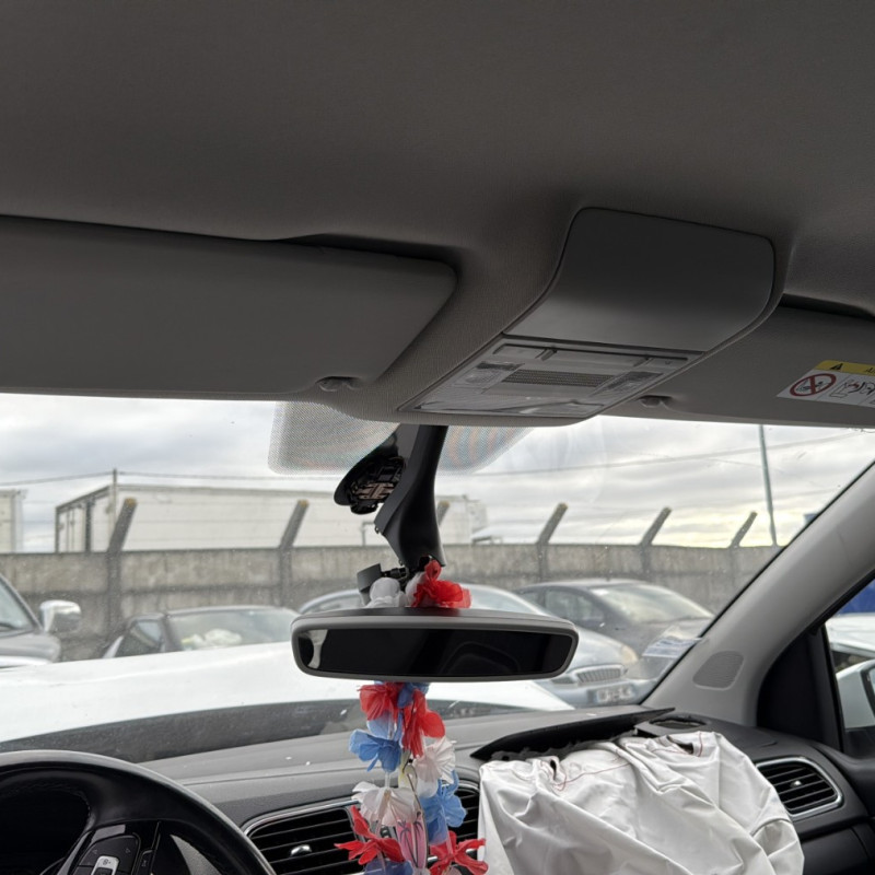 VOLKSWAGEN POLO 5 PHASE 2 1.2 TSI - 16V TURBO Photo n°17