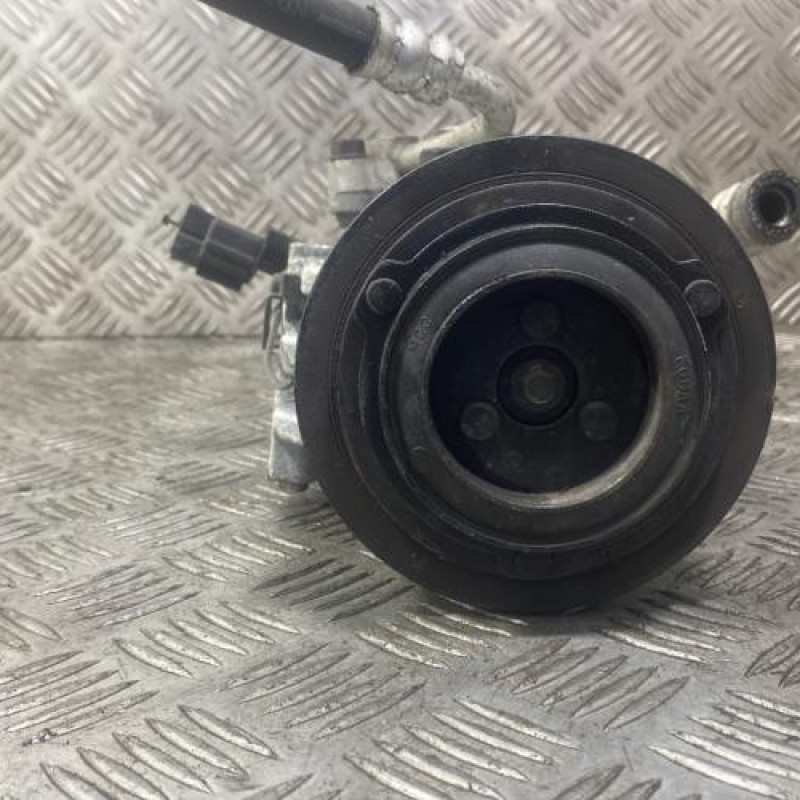 Compresseur clim HYUNDAI I 20 1 Photo n°3