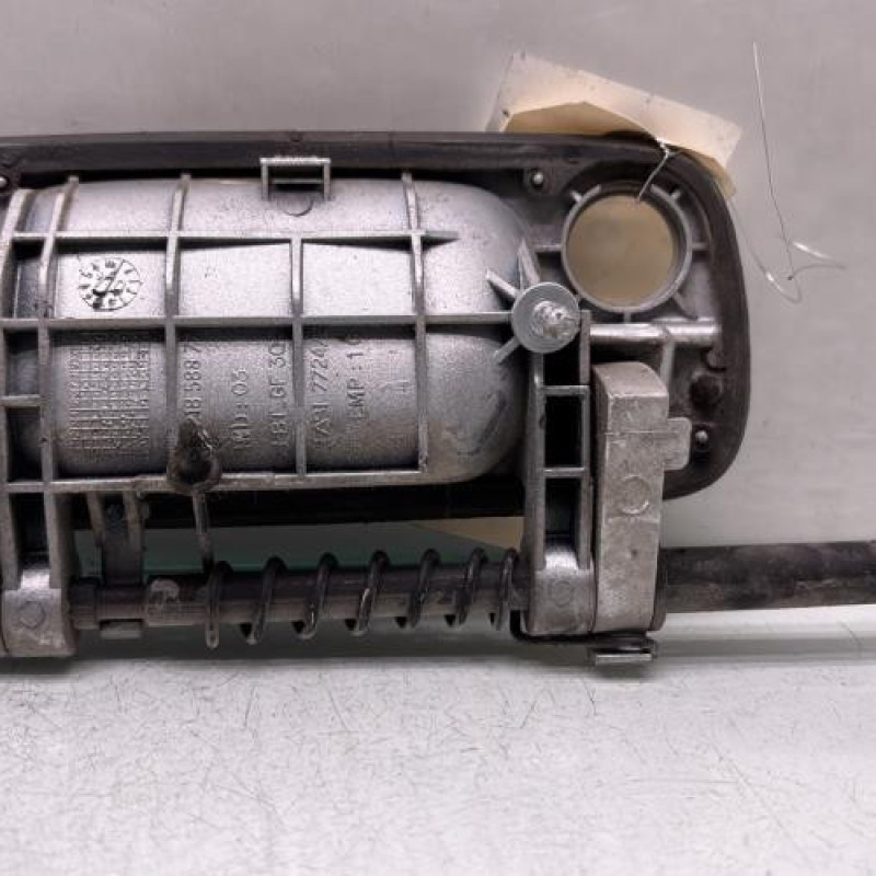 Poignee hayon PEUGEOT PARTNER 1 Photo n°2