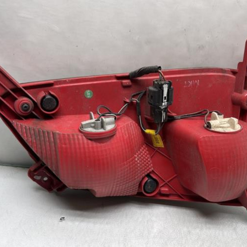 Feu de recul droit HYUNDAI KONA Photo n°2