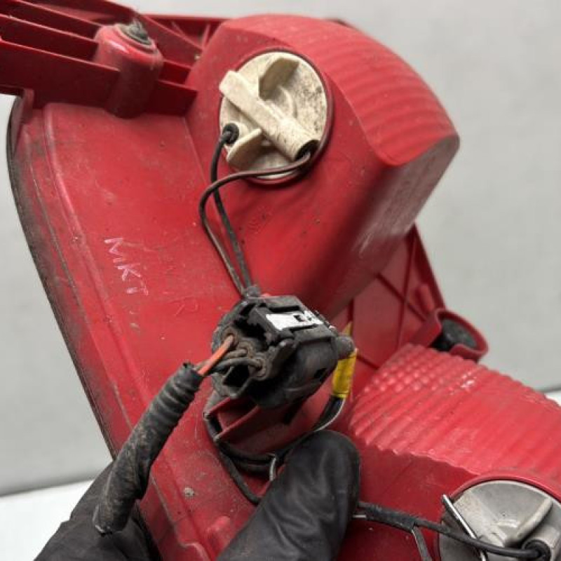 Feu de recul droit HYUNDAI KONA Photo n°3