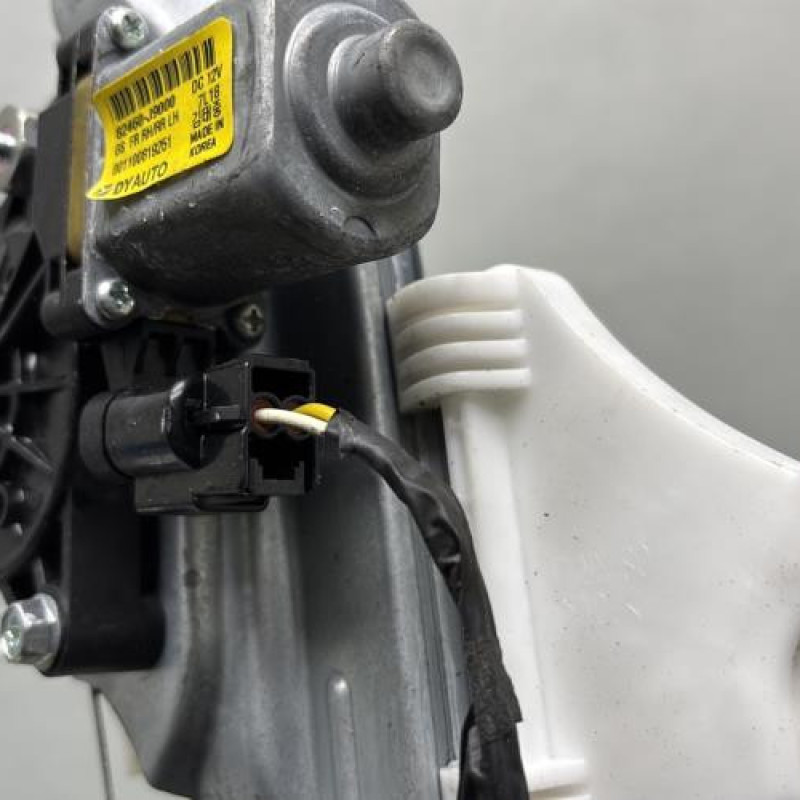 Leve vitre electrique avant gauche HYUNDAI KONA Photo n°4