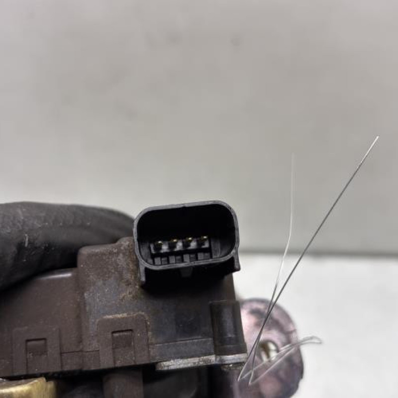 Serrure de coffre HYUNDAI KONA Photo n°3