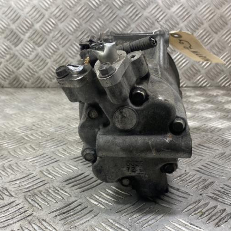 Compresseur clim RENAULT CLIO 5 Photo n°3