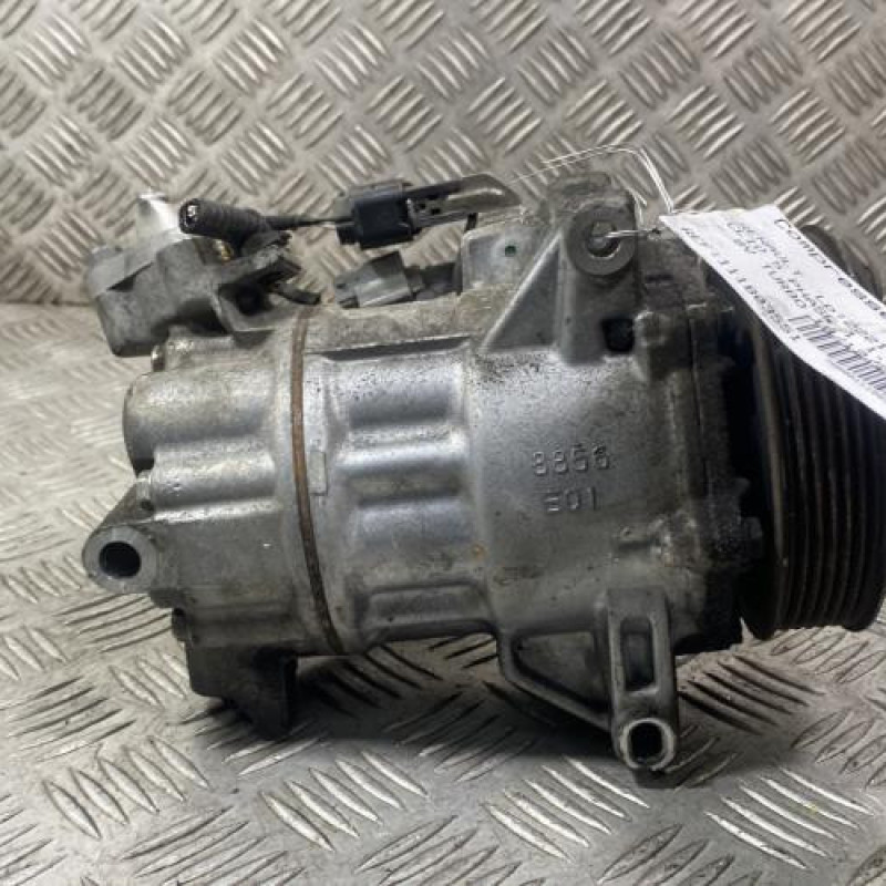 Compresseur clim RENAULT CLIO 5 Photo n°4