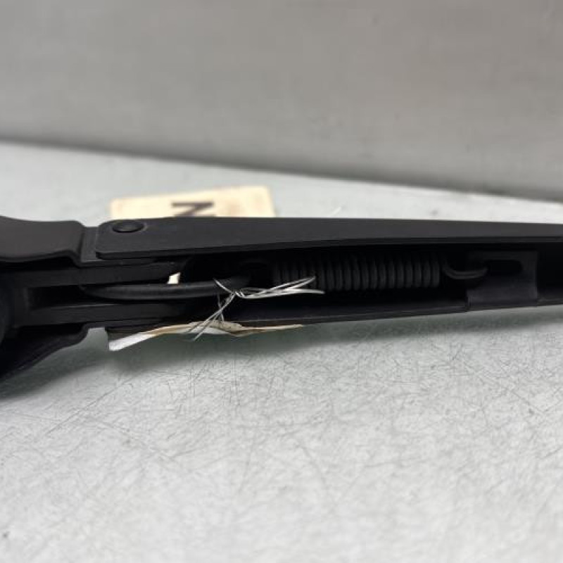 Bras essuie glace arriere MERCEDES CLASSE A 176 Photo n°3