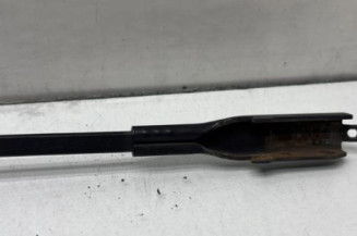 Bras essuie glace avant gauche MERCEDES CLASSE A 176