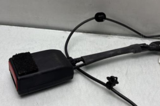 Attache ceinture avant droit MERCEDES CLASSE A 176