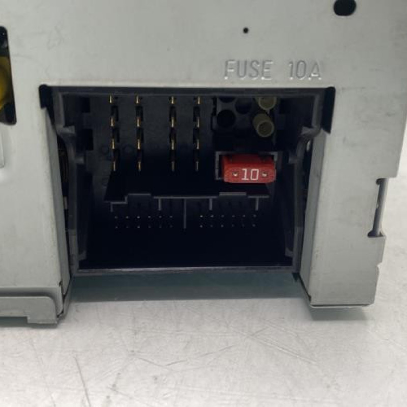 Autoradio d'origine MERCEDES CLASSE A 176 Photo n°4