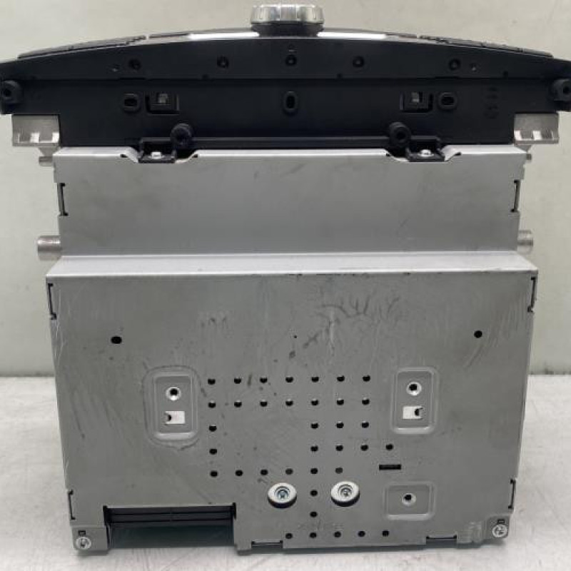 Autoradio d'origine MERCEDES CLASSE A 176 Photo n°8