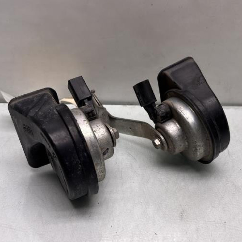 Avertisseur/Klaxon MERCEDES CLASSE A 176 Photo n°1