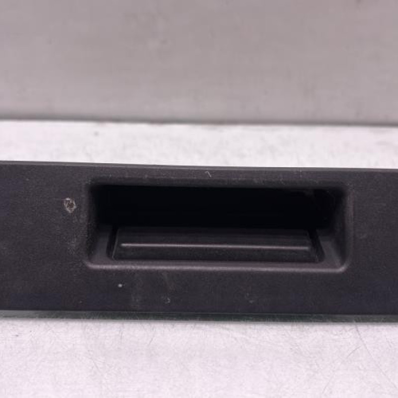 Bouton de coffre MERCEDES CLASSE A 176 Photo n°1