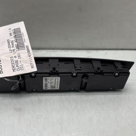 Bouton de warning MERCEDES CLASSE A 176