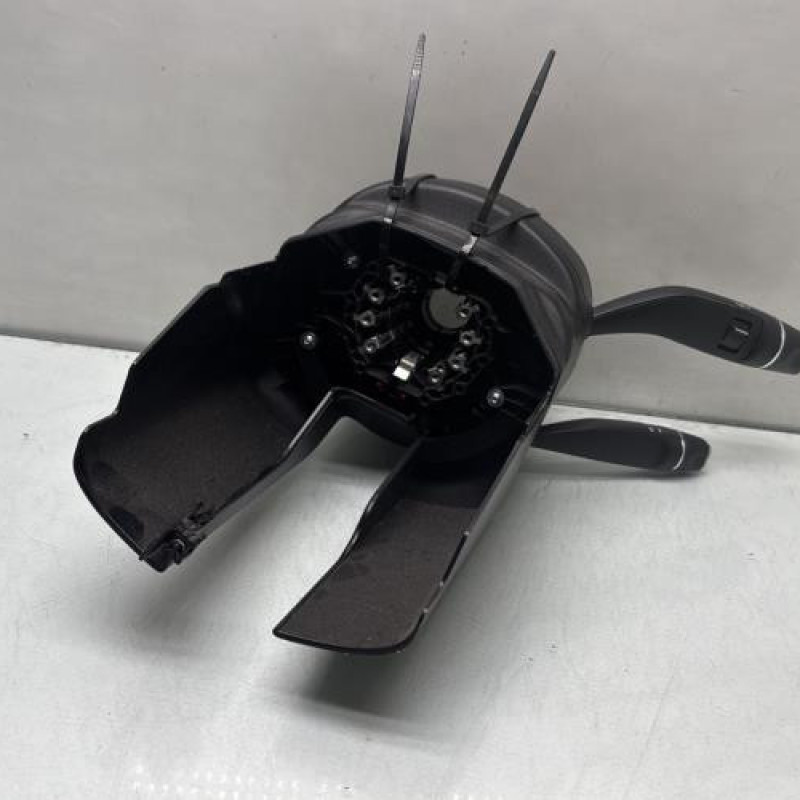 Com (Bloc Contacteur Tournant+Commodo Essuie Glace+Commodo Phare) MERCEDES CLASSE A 176 Photo n°2