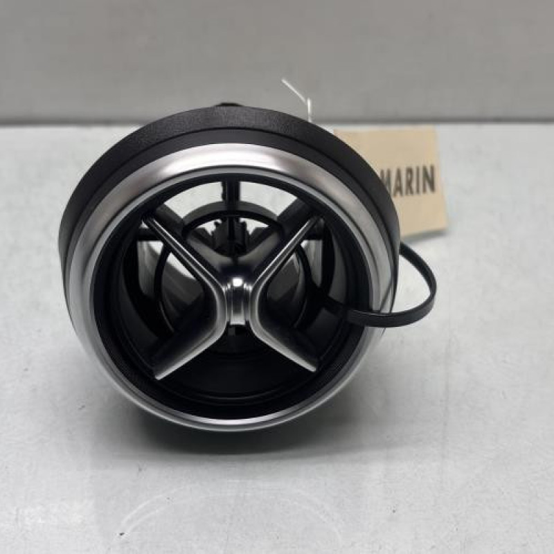 Aerateur tableau de bord avant droit MERCEDES CLASSE A 176 Photo n°1