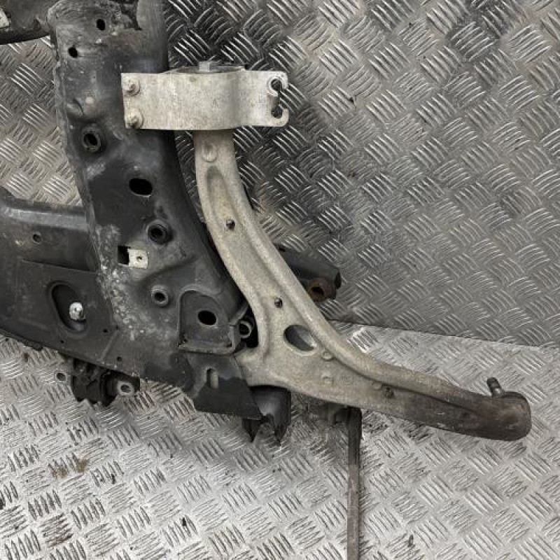 Berceau avant MERCEDES CLASSE A 176 Photo n°3