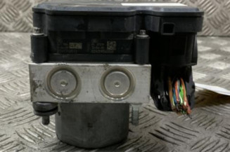 Bloc ABS (freins anti-blocage) MERCEDES CLASSE A 176 Photo n°1