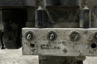 Bloc ABS (freins anti-blocage) MERCEDES CLASSE A 176