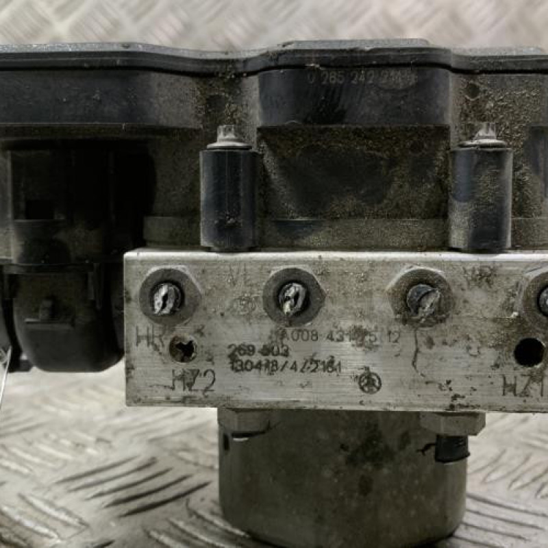 Bloc ABS (freins anti-blocage) MERCEDES CLASSE A 176 Photo n°3